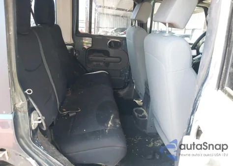 2008 Jeep Wrangler Unlimited Sahara z USA, uszkodzony, nr VIN 1J4GA59178L626167